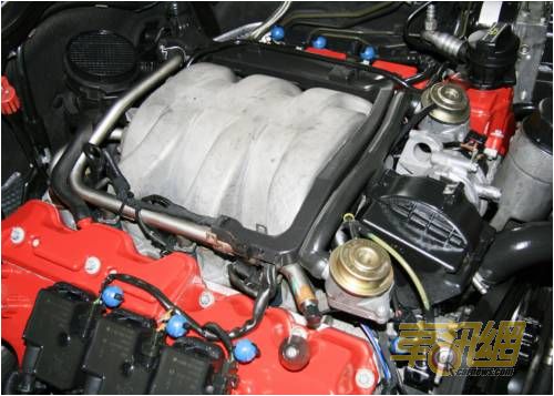 在點火線組上巧妙綁上六顆FS動力晶片以增加點火效率。