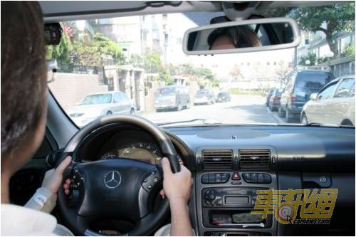 安裝後不僅每公升汽油能多跑1～2公里，在低速也可發揮更靈敏的瞬間扭力，引擎低速運轉也更加安靜細緻。