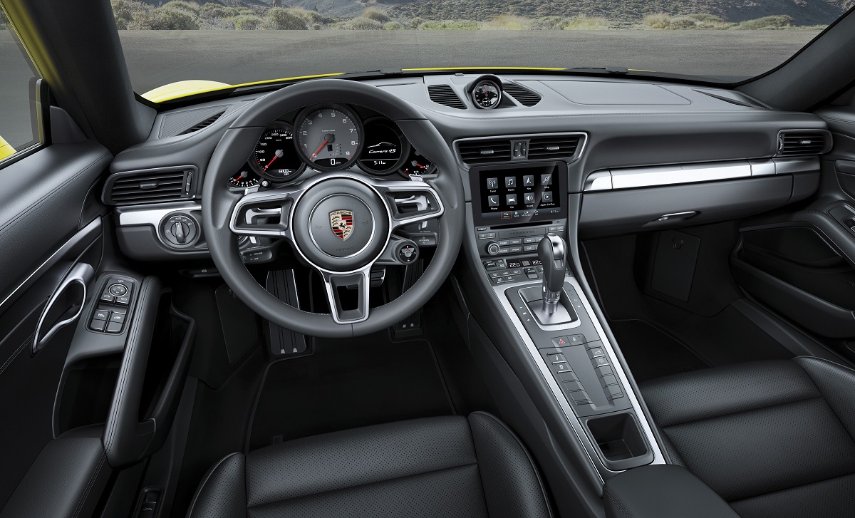 911 Carrera 4/Targa 4 Interior