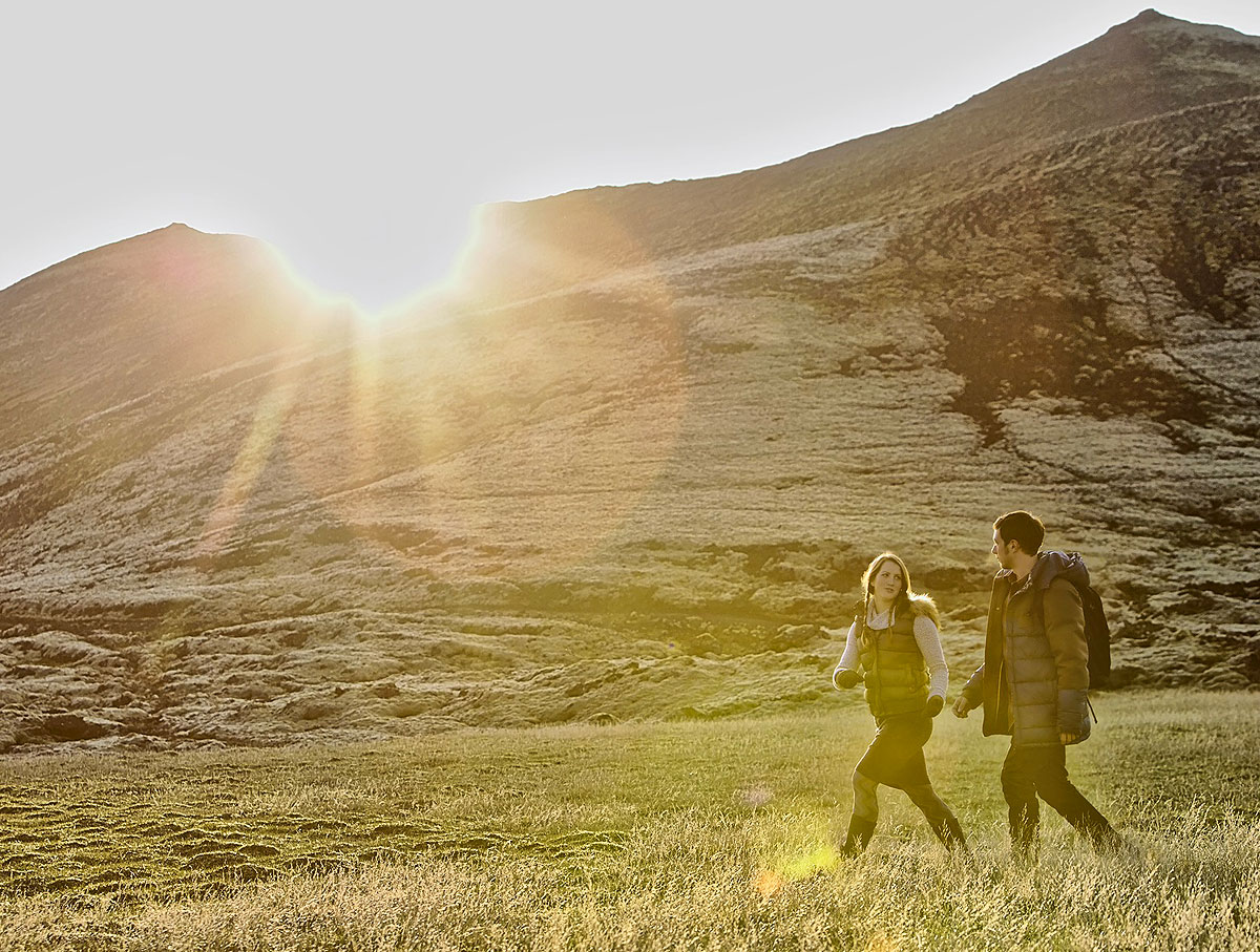 年末歡慶節日也瘋戶外,美國第一戶外品牌MERRELL提出保暖主張,同步推薦防風透氣服飾與防水鞋款,陪伴大家對抗寒冬迎接新年
