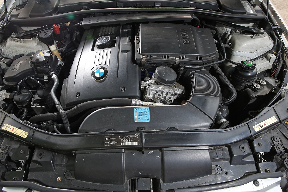 SJ Auto BMW E93 335i